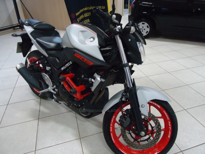 YAMAHA MT 03 ABS 2019/2020 BOURSCHEID CARROS E MOTOS SANTA CLARA DO SUL / Carros no Vale