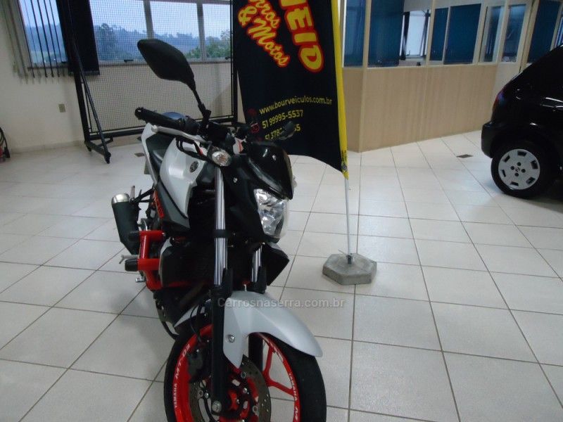 YAMAHA MT 03 ABS 2019/2020 BOURSCHEID CARROS E MOTOS SANTA CLARA DO SUL / Carros no Vale