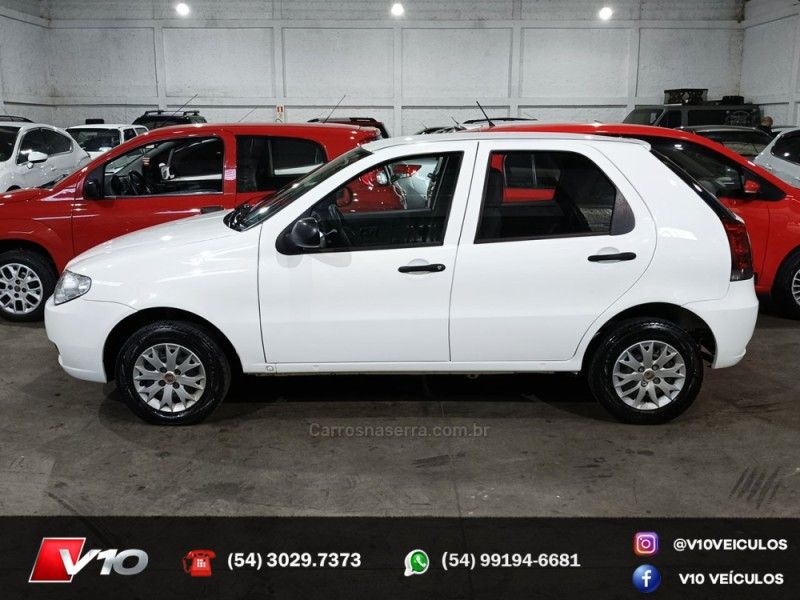 FIAT PALIO 1.0 MPI FIRE 8V 2014/2015 V10 VEÍCULOS CAXIAS DO SUL / Carros no Vale