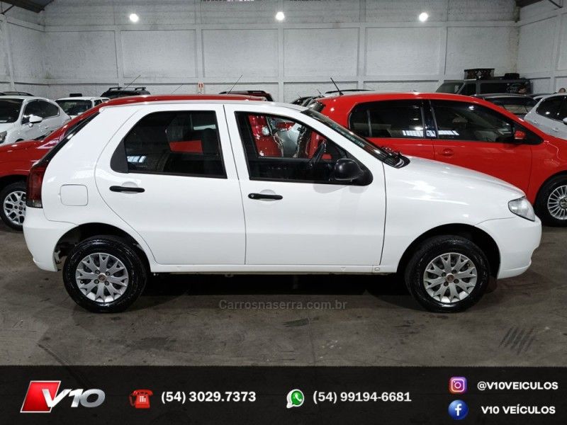 FIAT PALIO 1.0 MPI FIRE 8V 2014/2015 V10 VEÍCULOS CAXIAS DO SUL / Carros no Vale