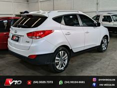 HYUNDAI IX35 2.0 MPFI GLS 16V 2015/2016 V10 VEÍCULOS CAXIAS DO SUL / Carros no Vale