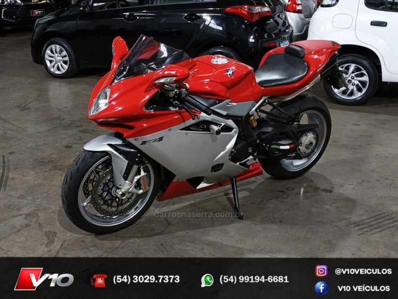 MV AGUSTA F4 2012/2012 V10 VEÍCULOS CAXIAS DO SUL / Carros no Vale