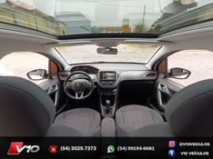 PEUGEOT 208 1.6 GRIFFE 16V 2014/2014 V10 VEÍCULOS CAXIAS DO SUL / Carros no Vale