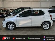 TOYOTA ETIOS 1.5 X PLUS 16V 2018/2019 V10 VEÍCULOS CAXIAS DO SUL / Carros no Vale