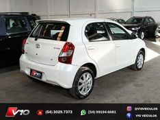 TOYOTA ETIOS 1.5 X PLUS 16V 2018/2019 V10 VEÍCULOS CAXIAS DO SUL / Carros no Vale