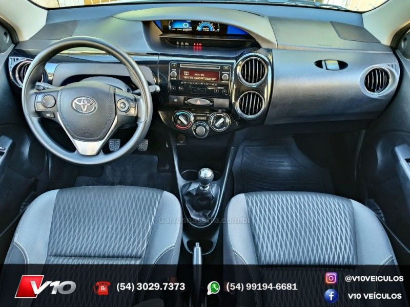 TOYOTA ETIOS 1.5 X PLUS 16V 2018/2019 V10 VEÍCULOS CAXIAS DO SUL / Carros no Vale