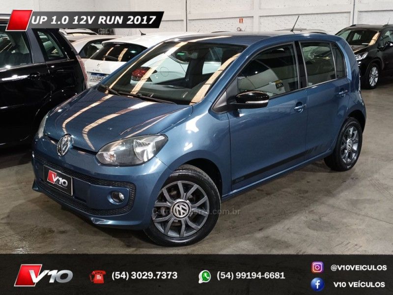 VOLKSWAGEN UP 1.0 MPI RUN UP 12V AUTOMATIZADO 2016/2017 V10 VEÍCULOS CAXIAS DO SUL / Carros no Vale