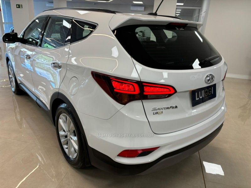 HYUNDAI SANTA FÉ 3.3 MPFI 4X4 7 LUGARES V6 270CV 2017/2018 LUIGGI AUTOMÓVEIS CARLOS BARBOSA / Carros no Vale