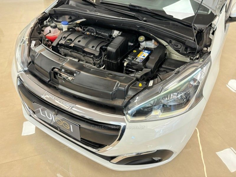 PEUGEOT 208 1.6 ALLURE 16V 2017/2017 LUIGGI AUTOMÓVEIS CARLOS BARBOSA / Carros no Vale
