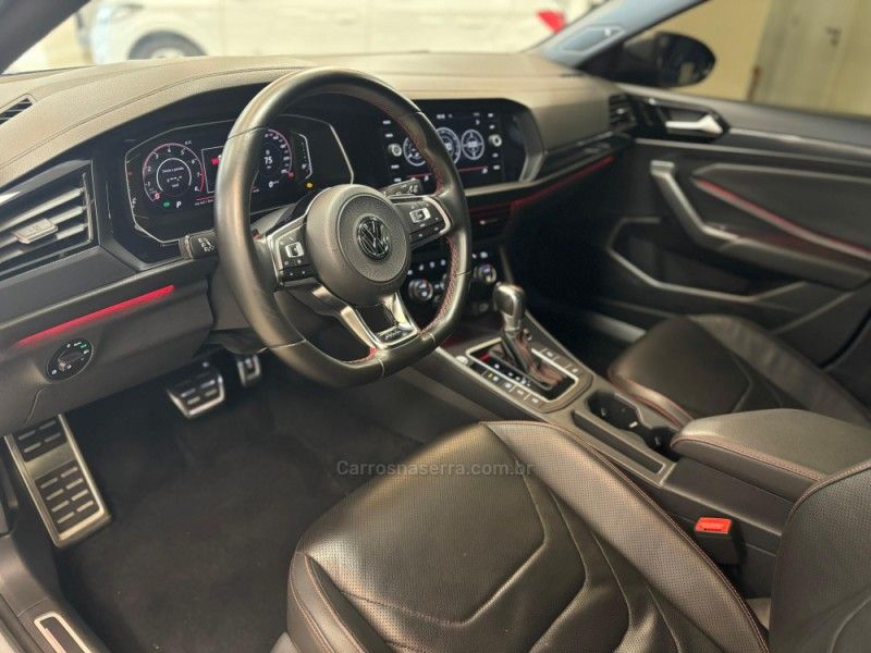 VOLKSWAGEN JETTA 2.0 16V TSI GLI 350 2019/2019 LUIGGI AUTOMÓVEIS CARLOS BARBOSA / Carros no Vale