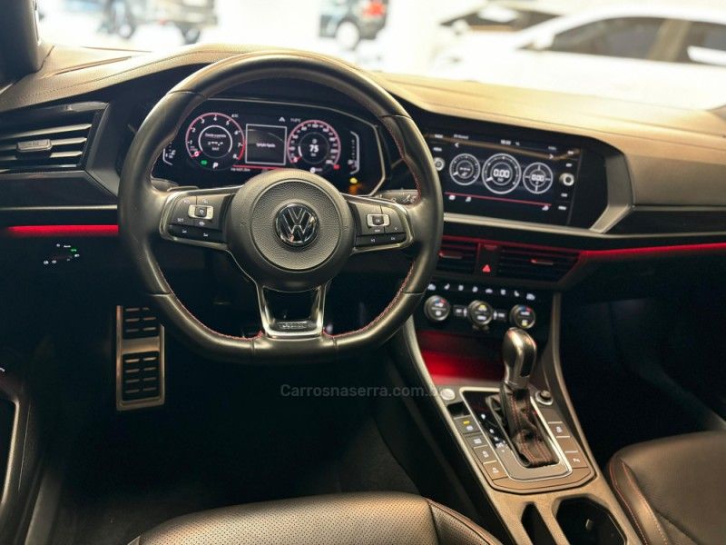 VOLKSWAGEN JETTA 2.0 16V TSI GLI 350 2019/2019 LUIGGI AUTOMÓVEIS CARLOS BARBOSA / Carros no Vale