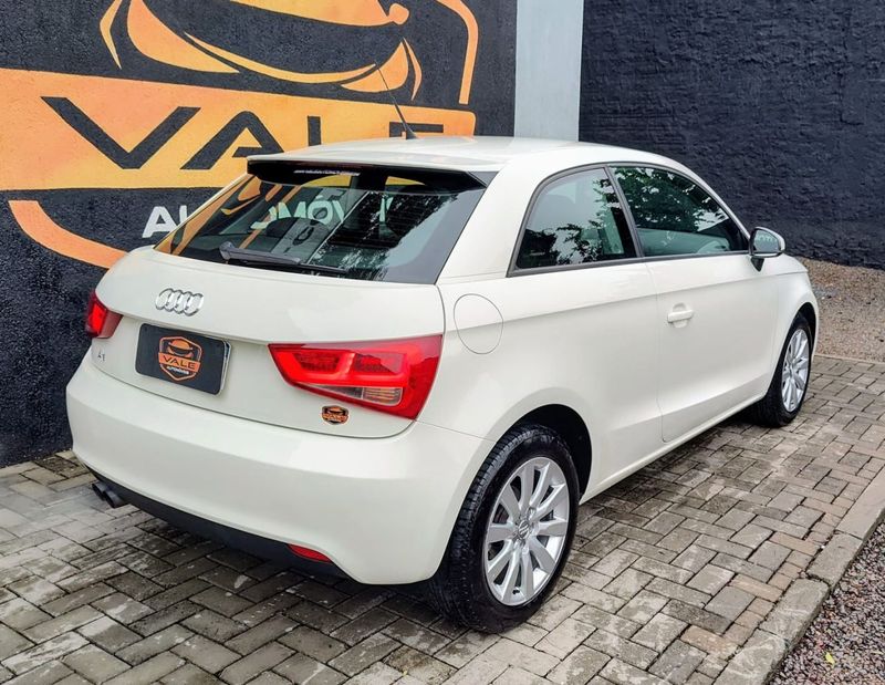 Audi A1 1.4 TFSI 122cv S-tronic 3p 2011/2012 VALE AUTOMÓVEIS LAJEADO / Carros no Vale