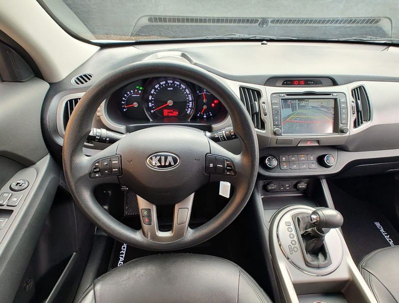 KIA Sportage LX 2.0 16V/ 16V 2015/2016 VALE AUTOMÓVEIS LAJEADO / Carros no Vale