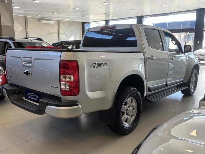 CHEVROLET S10 2.5 LT 4X4 CD 16V 2015/2015 LEHMEN VEÍCULOS VENÂNCIO AIRES / Carros no Vale