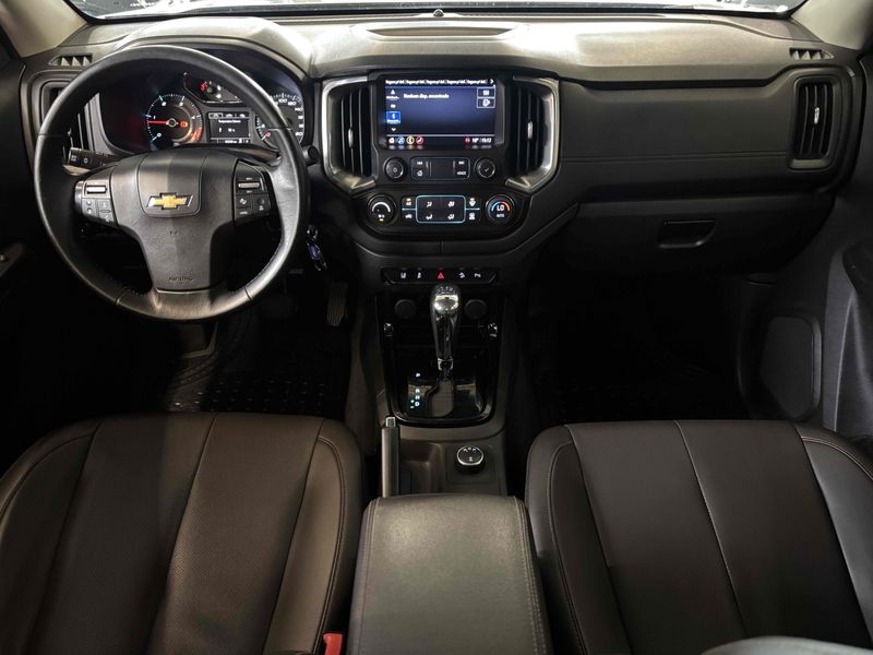 CHEVROLET S10 2.8 16V TURBO HIGH COUNTRY CD 4X4 2023/2023 LEHMEN VEÍCULOS VENÂNCIO AIRES / Carros no Vale