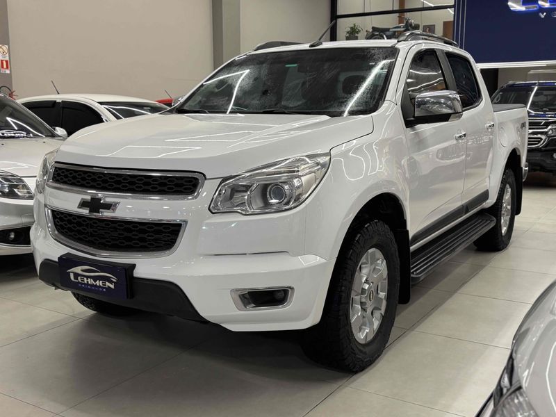 CHEVROLET S10 2.8 LTZ 4X4 CD TURBO 2014/2014 LEHMEN VEÍCULOS VENÂNCIO AIRES / Carros no Vale
