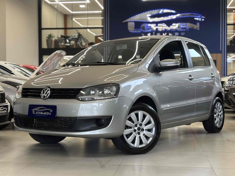 VOLKSWAGEN FOX 1.0 MI 8V 2014/2014 LEHMEN VEÍCULOS VENÂNCIO AIRES / Carros no Vale