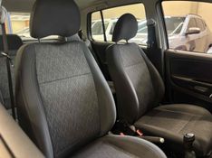 VOLKSWAGEN FOX 1.0 MI 8V 2014/2014 LEHMEN VEÍCULOS VENÂNCIO AIRES / Carros no Vale
