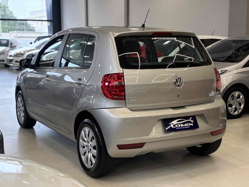 VOLKSWAGEN FOX 1.0 MI 8V 2014/2014 LEHMEN VEÍCULOS VENÂNCIO AIRES / Carros no Vale