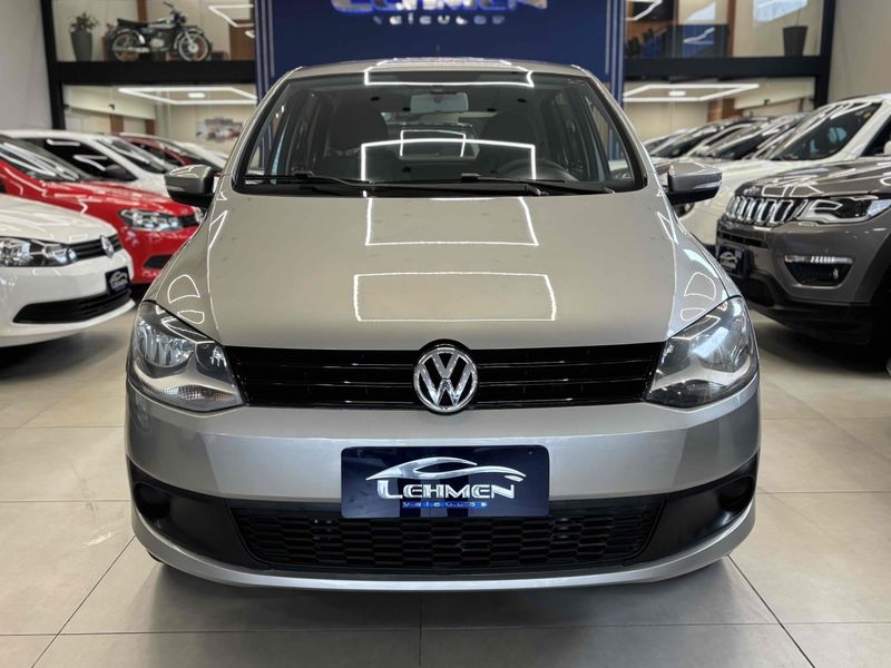 VOLKSWAGEN FOX 1.0 MI 8V 2014/2014 LEHMEN VEÍCULOS VENÂNCIO AIRES / Carros no Vale