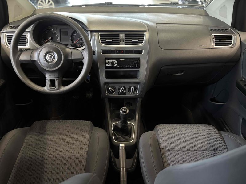 VOLKSWAGEN FOX 1.0 MI 8V 2014/2014 LEHMEN VEÍCULOS VENÂNCIO AIRES / Carros no Vale