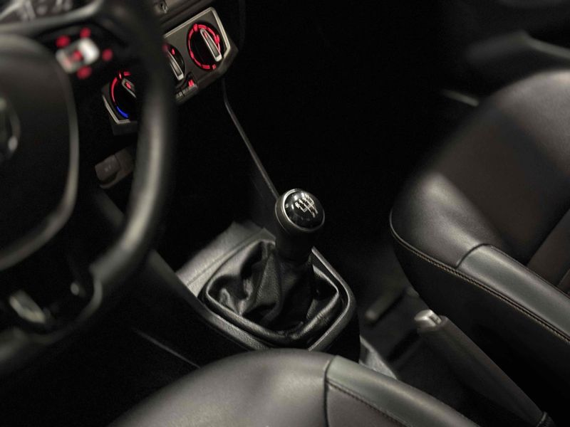 VOLKSWAGEN SAVEIRO 1.6 MSI EXTREME CD 16V 2023/2024 LEHMEN VEÍCULOS VENÂNCIO AIRES / Carros no Vale