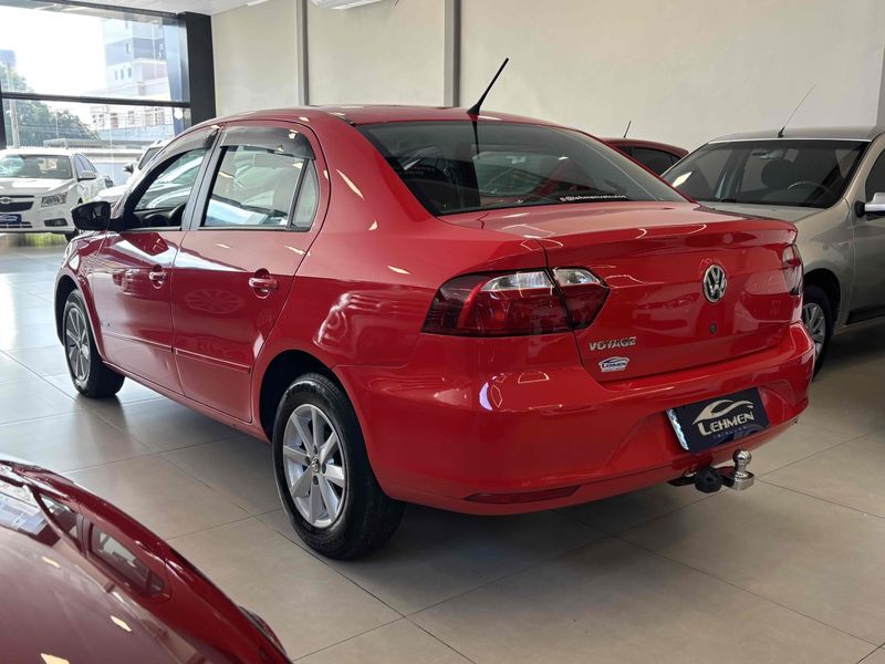 VOLKSWAGEN VOYAGE 1.0 MI 8V 2012/2013 LEHMEN VEÍCULOS VENÂNCIO AIRES / Carros no Vale