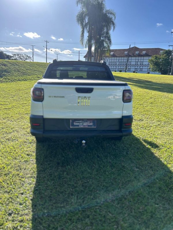 Fiat STRADA1.3 CD FREEDOM 2023/2023 SÉRGIO VEÍCULOS TEUTÔNIA / Carros no Vale