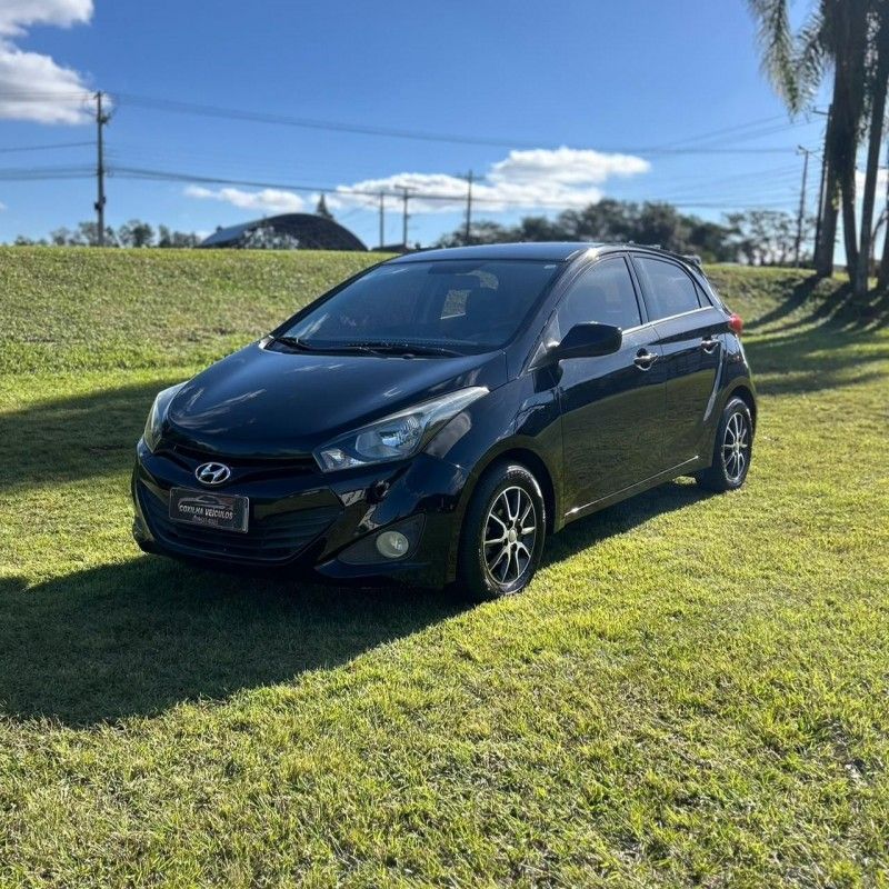 Hyundai HB20 COPA 1.6 2014/2014 SÉRGIO VEÍCULOS TEUTÔNIA / Carros no Vale