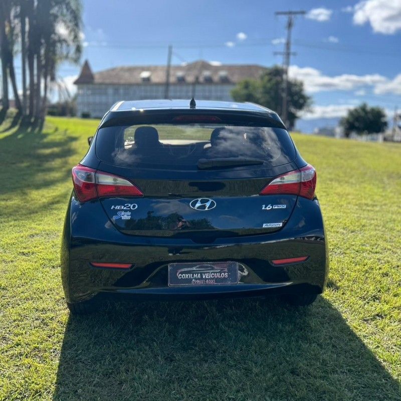 Hyundai HB20 COPA 1.6 2014/2014 SÉRGIO VEÍCULOS TEUTÔNIA / Carros no Vale