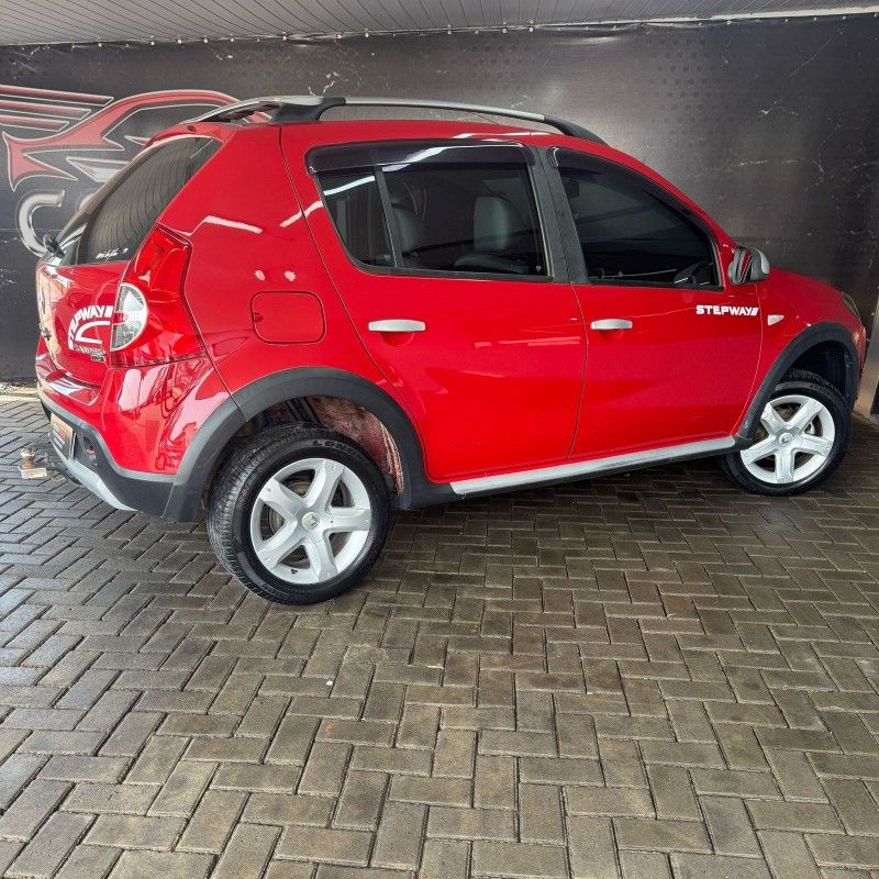 Renault SANDERO STEPWAY 1.6 2011/2011 SÉRGIO VEÍCULOS TEUTÔNIA / Carros no Vale