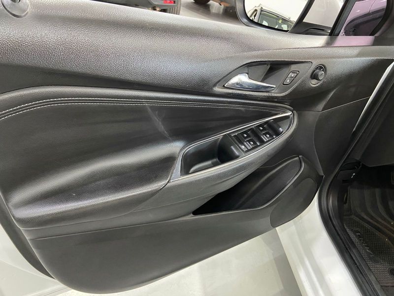 Chevrolet Cruze Lt Nb 2018/2018 SIM AUTOMÓVEIS ROLANTE / Carros no Vale