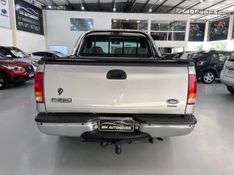Ford F-250 Xlt 2011/2011 SIM AUTOMÓVEIS ROLANTE / Carros no Vale