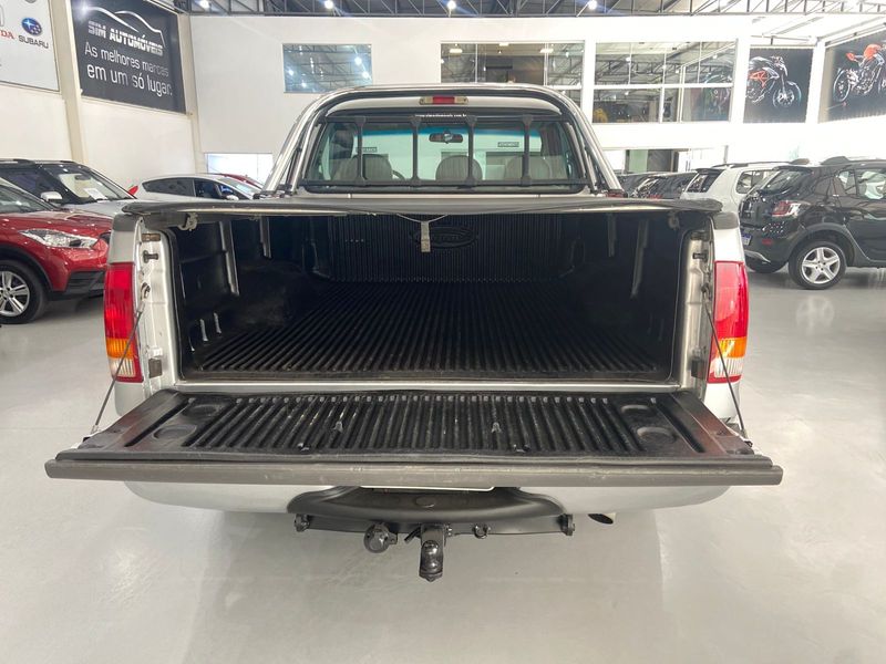 Ford F-250 Xlt 2011/2011 SIM AUTOMÓVEIS ROLANTE / Carros no Vale