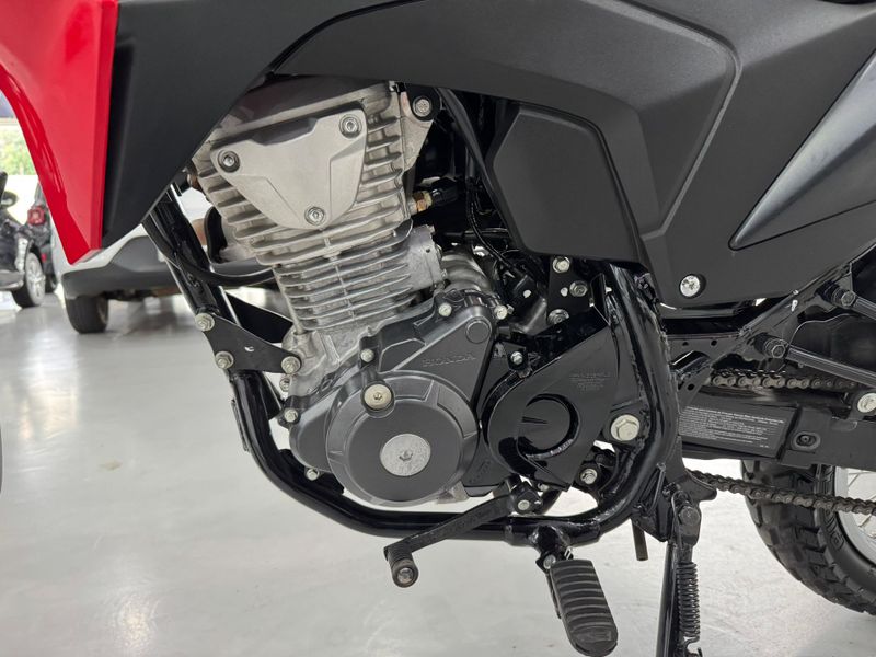 Honda Xre 190 2023/2024 SIM AUTOMÓVEIS ROLANTE / Carros no Vale