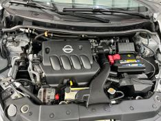 Nissan Tiida 18sl 2011/2012 SIM AUTOMÓVEIS ROLANTE / Carros no Vale
