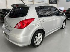 Nissan Tiida 18sl 2011/2012 SIM AUTOMÓVEIS ROLANTE / Carros no Vale