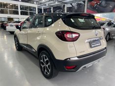 Renault Captur Intense 2.0 16v 2017/2018 SIM AUTOMÓVEIS ROLANTE / Carros no Vale
