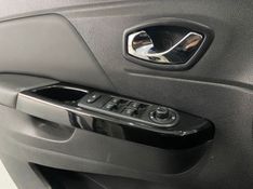 Renault Captur Intense 2.0 16v 2017/2018 SIM AUTOMÓVEIS ROLANTE / Carros no Vale