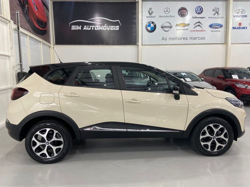 Renault Captur Intense 2.0 16v 2017/2018 SIM AUTOMÓVEIS ROLANTE / Carros no Vale
