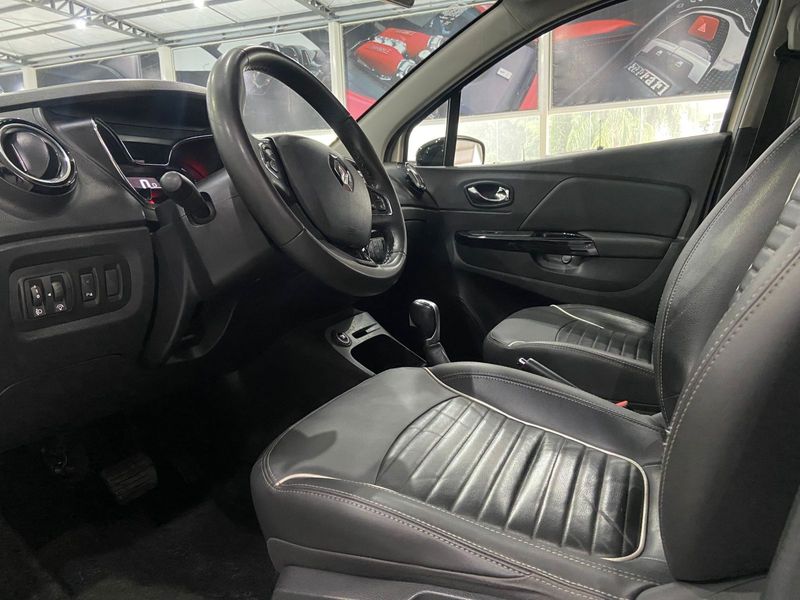 Renault Captur Intense 2.0 16v 2017/2018 SIM AUTOMÓVEIS ROLANTE / Carros no Vale