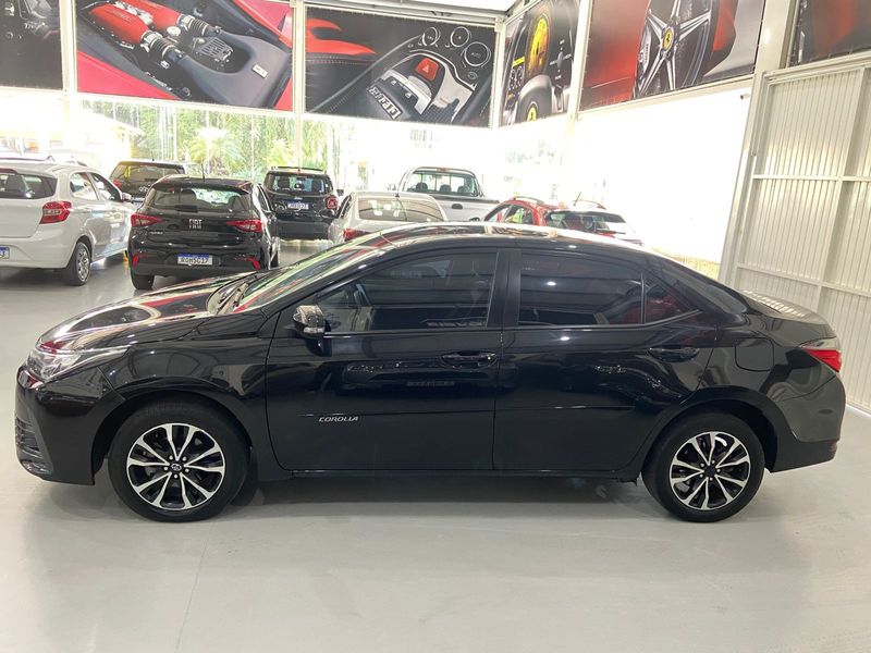 Toyota Corolla 1.8 Gli Upper 16v 2017/2018 SIM AUTOMÓVEIS ROLANTE / Carros no Vale