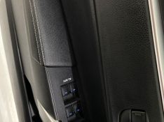 Toyota Corolla 2.0 Xei 16v 2019/2019 SIM AUTOMÓVEIS ROLANTE / Carros no Vale