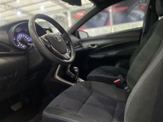 Toyota Yaris Hb Xl 13 2019/2019 SIM AUTOMÓVEIS ROLANTE / Carros no Vale