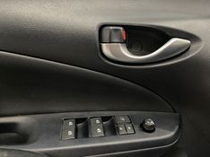 Toyota Yaris Hb Xl 13 2019/2019 SIM AUTOMÓVEIS ROLANTE / Carros no Vale