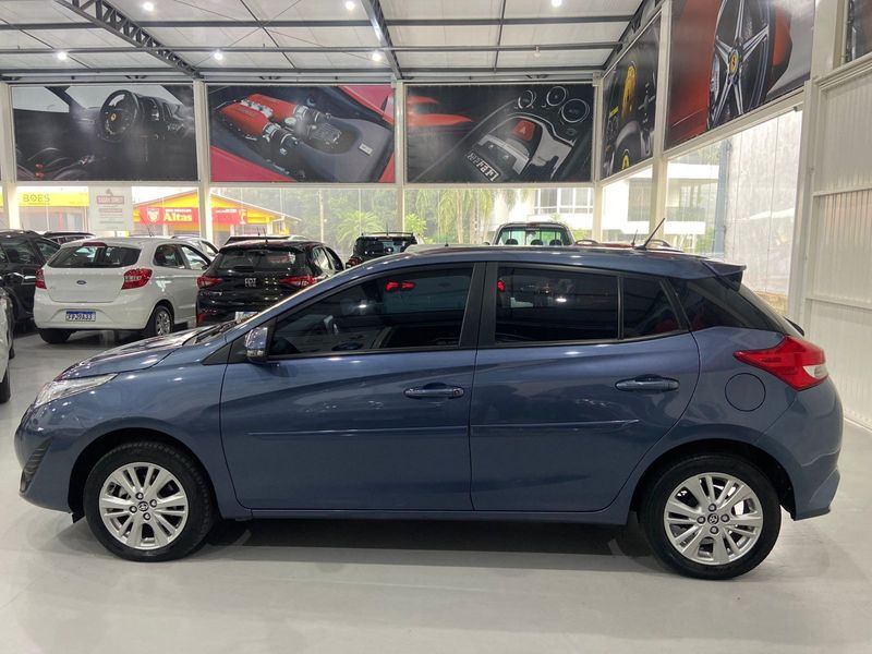 Toyota Yaris Hb Xl 13 2019/2019 SIM AUTOMÓVEIS ROLANTE / Carros no Vale