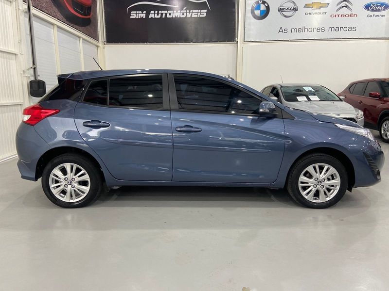 Toyota Yaris Hb Xl 13 2019/2019 SIM AUTOMÓVEIS ROLANTE / Carros no Vale