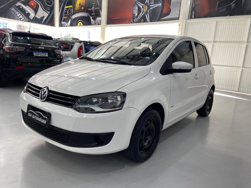 Volkswagen Fox 1.0 Gii 2010/2011 SIM AUTOMÓVEIS ROLANTE / Carros no Vale