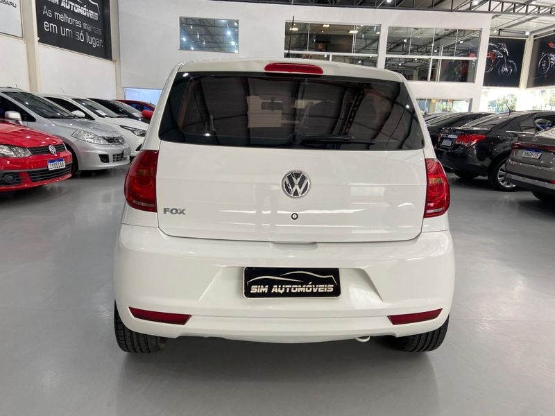 Volkswagen Fox 1.0 Gii 2010/2011 SIM AUTOMÓVEIS ROLANTE / Carros no Vale