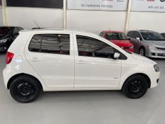 Volkswagen Fox 1.0 Gii 2010/2011 SIM AUTOMÓVEIS ROLANTE / Carros no Vale